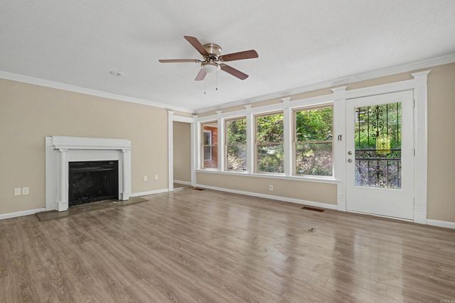 1209 Yorkshire, Helena, AR 72342