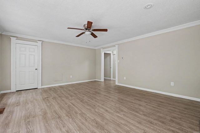 1209 Yorkshire, Helena, AR 72342
