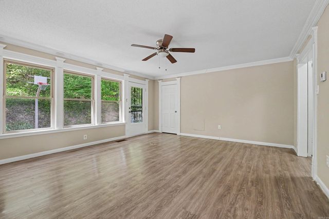 1209 Yorkshire, Helena, AR 72342