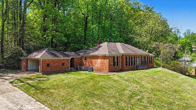 1209 Yorkshire, Helena, AR 72342