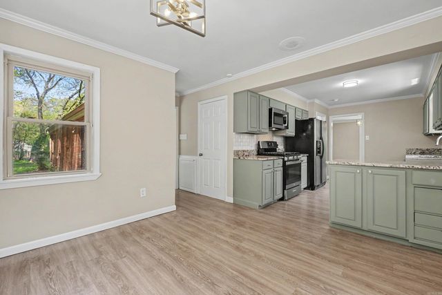 1209 Yorkshire, Helena, AR 72342
