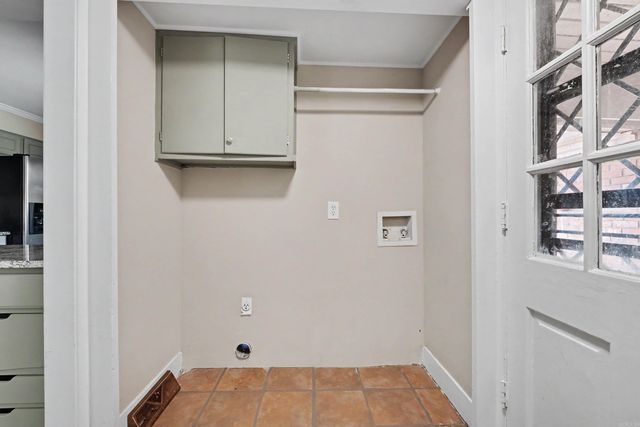 1209 Yorkshire, Helena, AR 72342