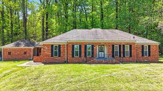 1209 Yorkshire, Helena, AR 72342