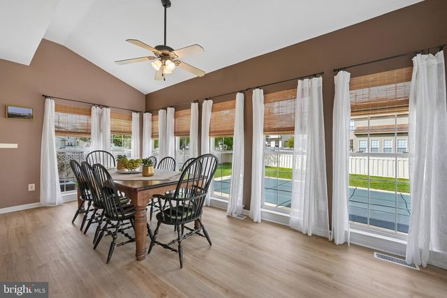 23 EQUESTRIAN DR, Burlington, NJ 08016