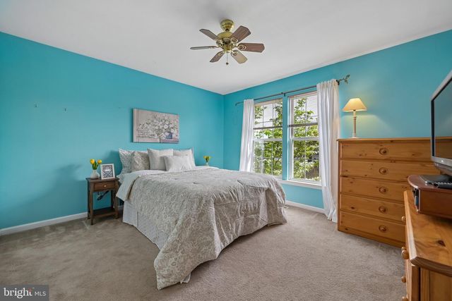 23 EQUESTRIAN DR, Burlington, NJ 08016