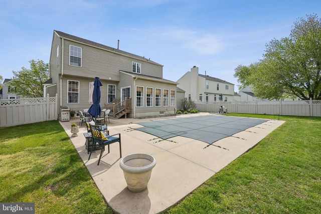 23 EQUESTRIAN DR, Burlington, NJ 08016