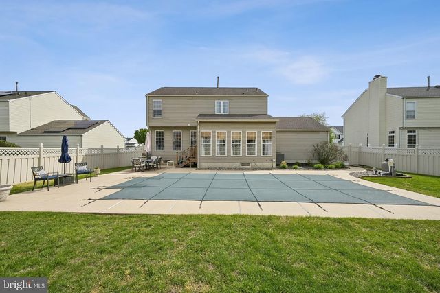 23 EQUESTRIAN DR, Burlington, NJ 08016
