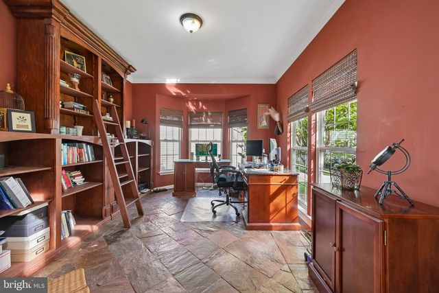23 EQUESTRIAN DR, Burlington, NJ 08016