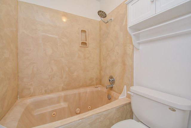 516 Birdsong Drive, League City, TX 77573