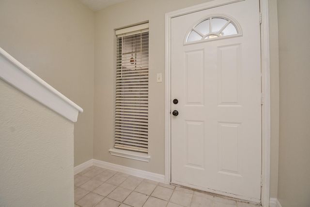 516 Birdsong Drive, League City, TX 77573