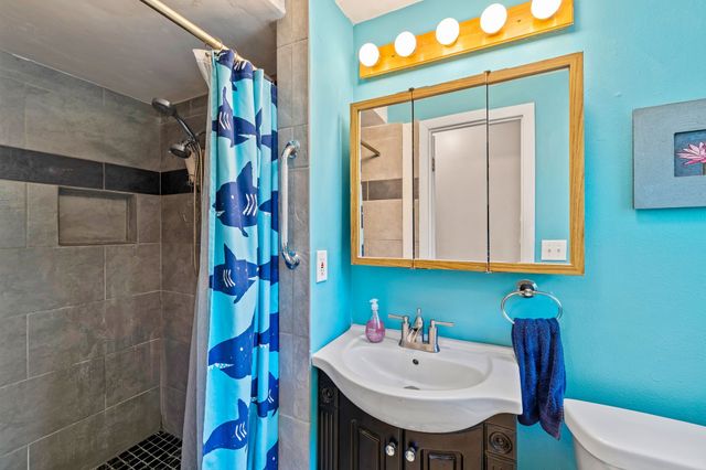 3207 Maish Avenue, Des Moines, IA 50321