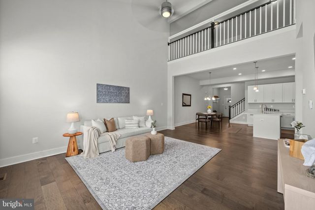2812 TOWN VIEW CIR, New Windsor, MD 21776