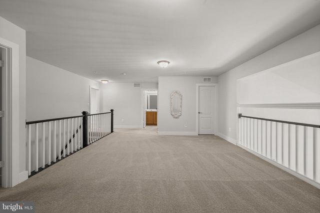 2812 TOWN VIEW CIR, New Windsor, MD 21776