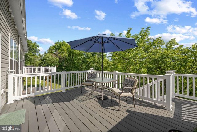 2812 TOWN VIEW CIR, New Windsor, MD 21776