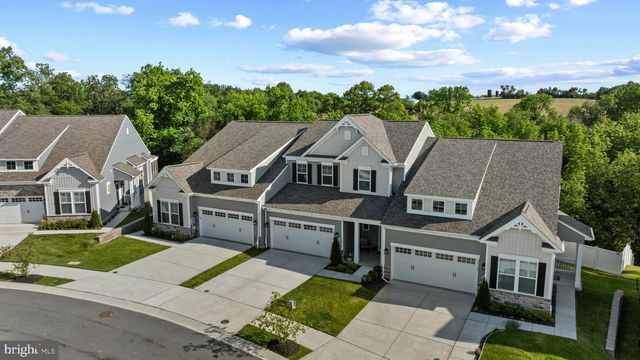 2812 TOWN VIEW CIR, New Windsor, MD 21776
