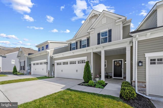 2812 TOWN VIEW CIR, New Windsor, MD 21776