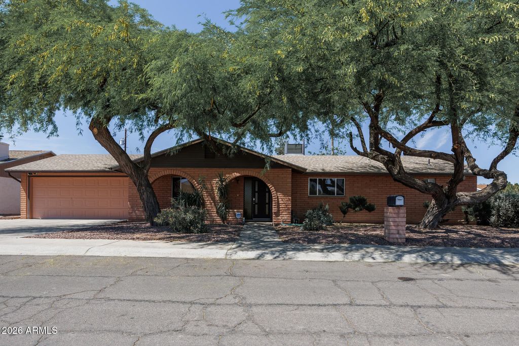 1469 N PUEBLO Drive, Casa Grande, AZ 85122
