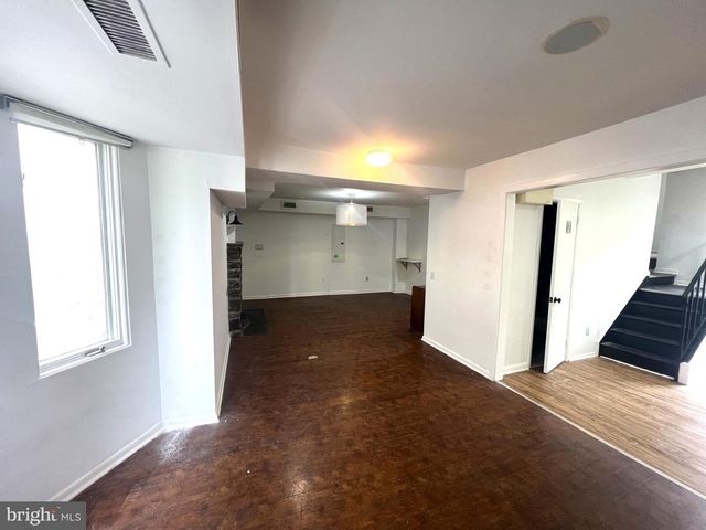 733 MONTGOMERY, Narberth, PA 19072