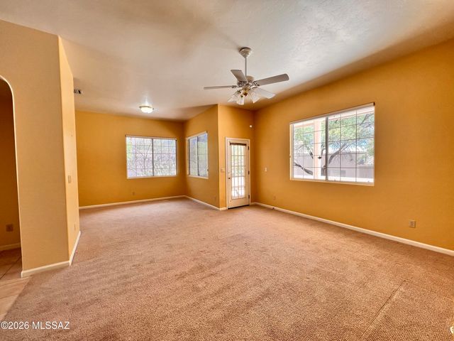 1427 W Cathedral Way, Tucson, AZ 85737