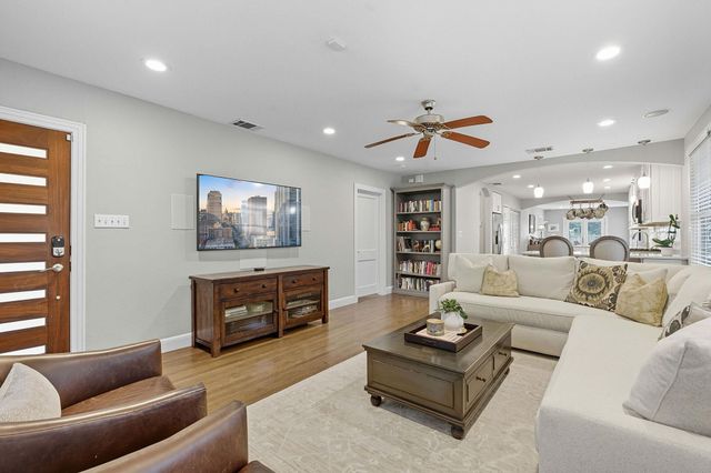 5400 Sunshine DR, Austin, TX 78756