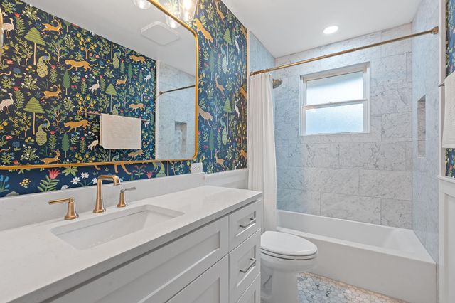 5400 Sunshine DR, Austin, TX 78756