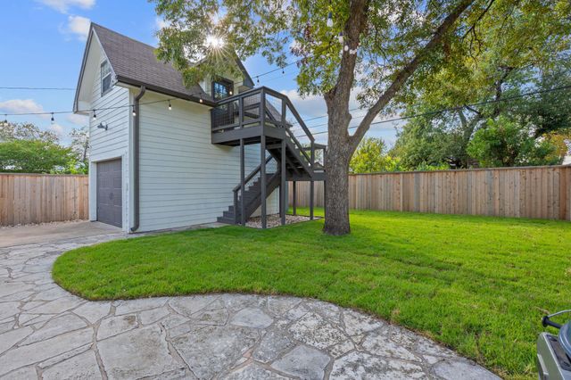 5400 Sunshine DR, Austin, TX 78756