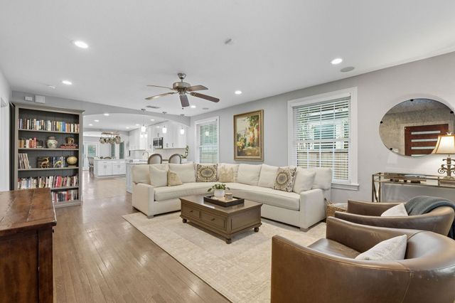 5400 Sunshine DR, Austin, TX 78756