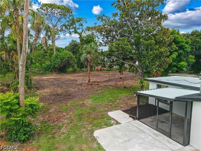 26 Maple AVE N, Lehigh Acres, FL 33936