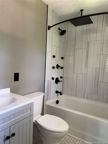 1404 Valencia Drive, Fayetteville, NC 28303