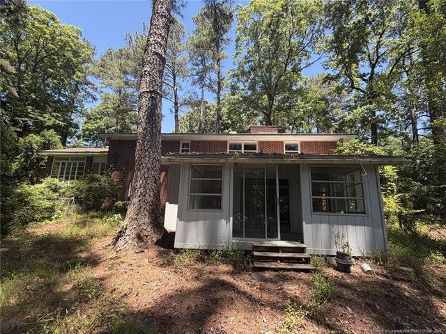 1404 Valencia Drive, Fayetteville, NC 28303