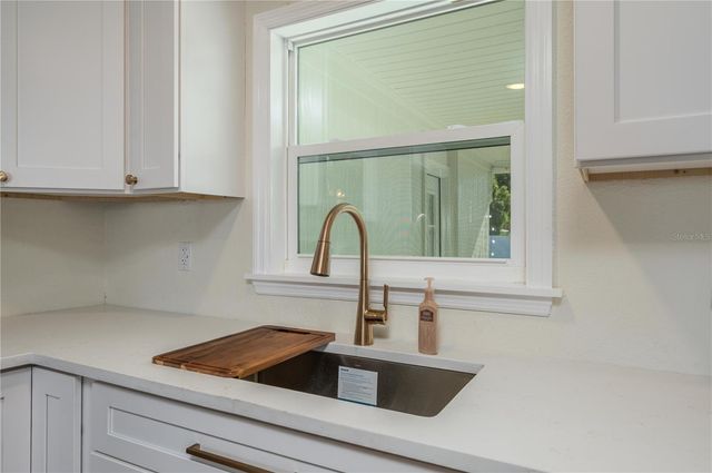 518 3RD ST NE, Fort Meade, FL 33841