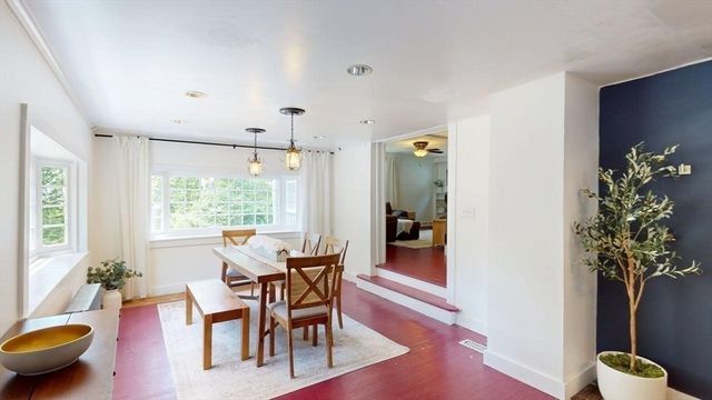 690 Taunton Ave, Seekonk, MA 02771