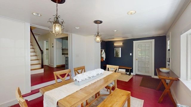 690 Taunton Ave, Seekonk, MA 02771