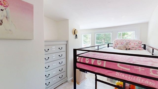 690 Taunton Ave, Seekonk, MA 02771