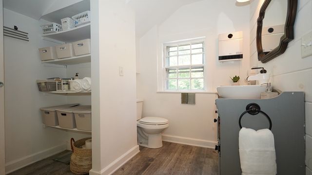 690 Taunton Ave, Seekonk, MA 02771