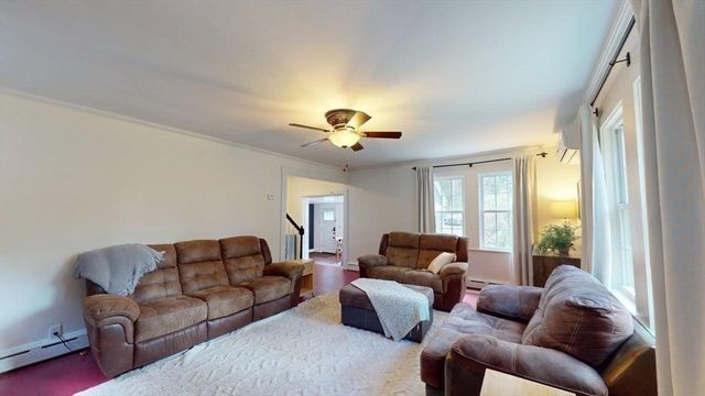 690 Taunton Ave, Seekonk, MA 02771