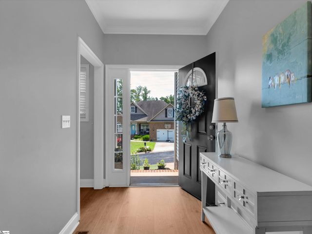 305 Glencrest Court, Greer, SC 29650