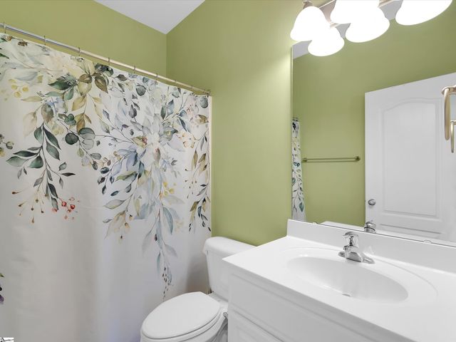 305 Glencrest Court, Greer, SC 29650