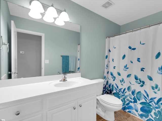 305 Glencrest Court, Greer, SC 29650