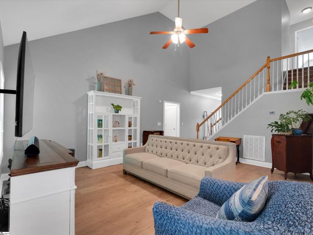 305 Glencrest Court, Greer, SC 29650