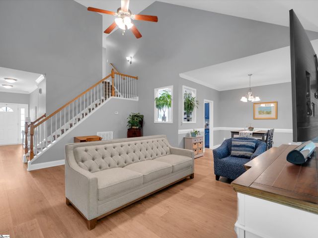 305 Glencrest Court, Greer, SC 29650