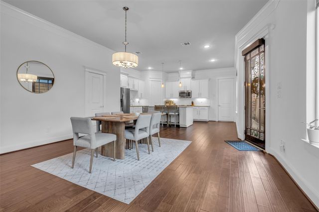 5740 Petty Street B, Houston, TX 77007