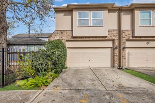 5740 Petty Street B, Houston, TX 77007