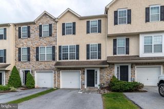 34 LUKENS MILL DR #126, Coatesville, PA 19320