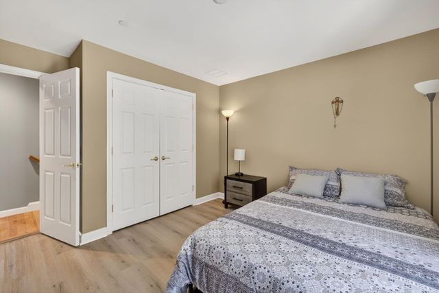 63 Woodview Way, Manchester, NH 03102