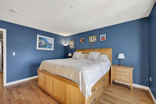 63 Woodview Way, Manchester, NH 03102