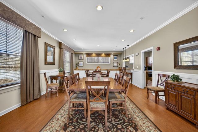 63 Woodview Way, Manchester, NH 03102