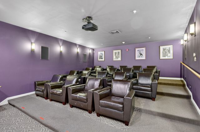 63 Woodview Way, Manchester, NH 03102