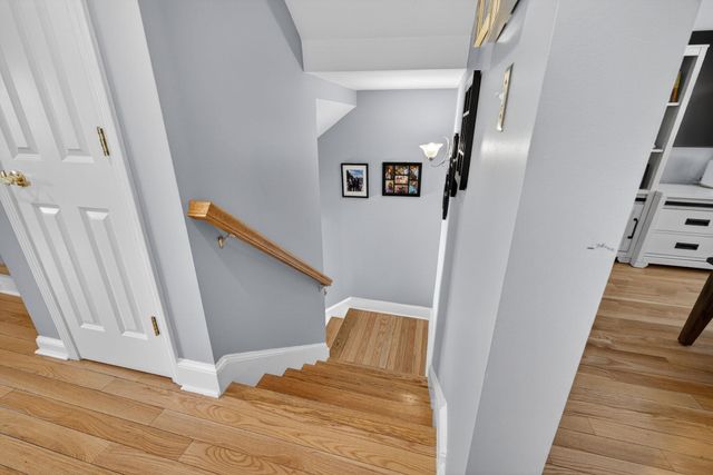 63 Woodview Way, Manchester, NH 03102