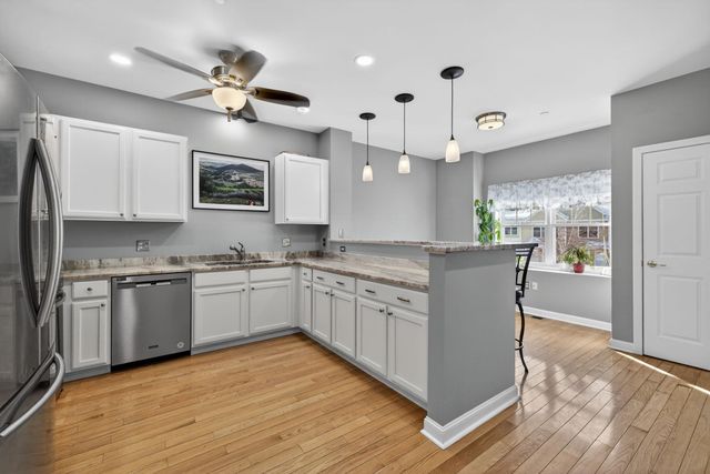 63 Woodview Way, Manchester, NH 03102